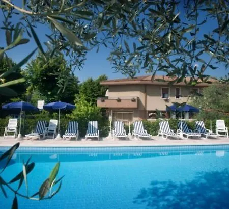 Lory Hotel